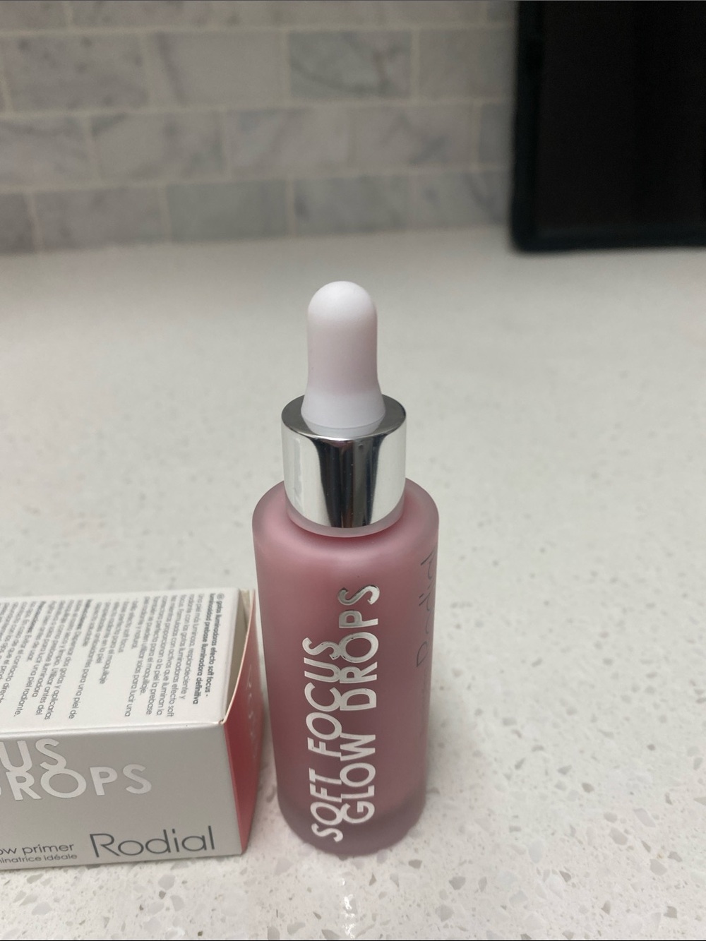 Rodial SOFT FOCUS GLOW BOOSTER DROPS - Picture 3 of 4
